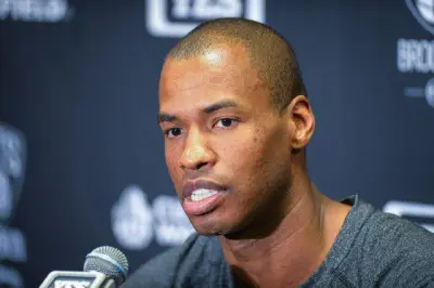 Ex-Stanford basketball player undergoes treatment for brain tumor