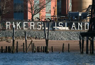 3 Rikers staff suspended after detainee dies in cell, NYC jail officials say