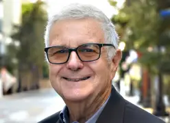 Larry Magid: Internet Governance Forum focuses on protecting kids