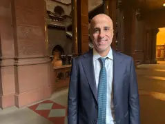 Battle of the bean counters: Challenger emerges for NY comptroller