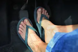Extra Extra: Driving in flip-flops kills