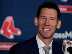 Will Red Sox buy or sell at trade deadline? Craig Breslow responds