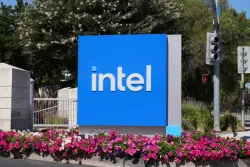Intel agrees to give US a 10% stake in company, Trump says
