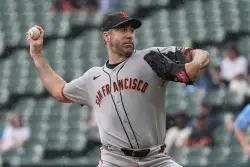 SF Giants keep Verlander waiting for first win in loss to White Sox