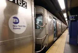 Man sentenced to 18 years in prison after pushing girlfriend in front of NYC subway, DA says
